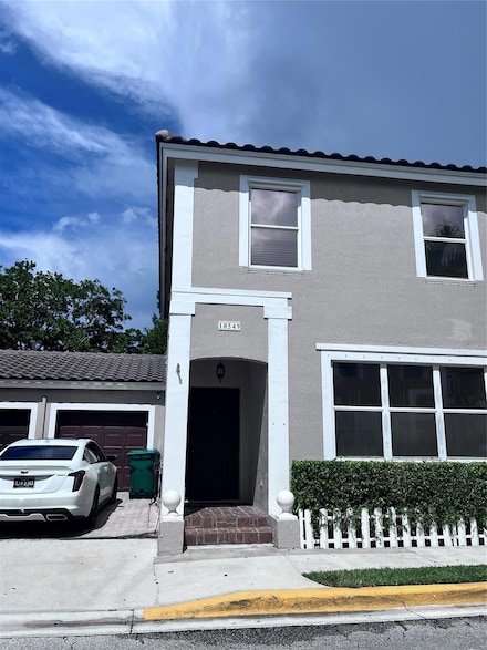 10549 NW 57th Ct, Coral Springs, FL 33076