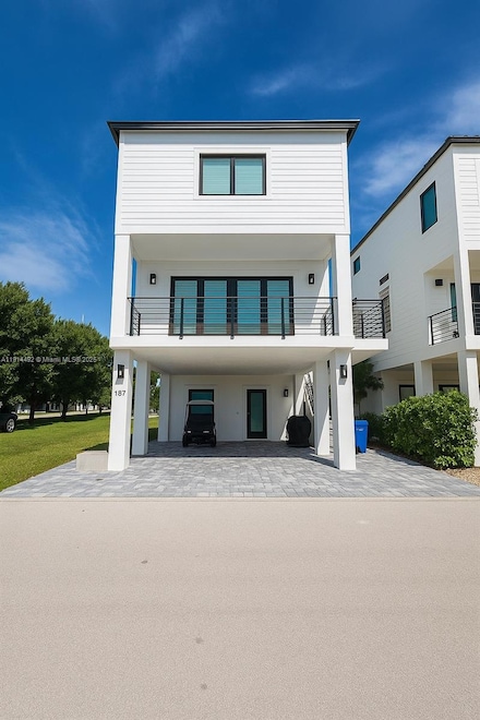 94825 Overseas Hwy, Key Largo, FL 33037