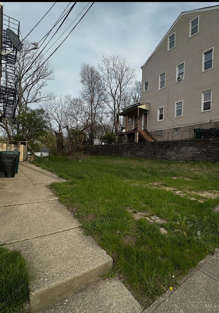 1018 Sturm St, Cincinnati, OH 45205