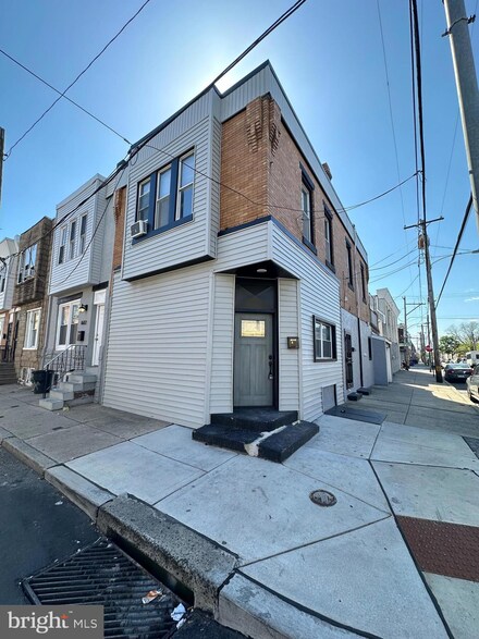 1600 S Lecount St, Philadelphia, PA 19145