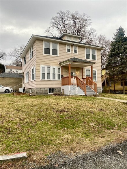 64 Beaverbrook Pkwy, Worcester, MA 01603