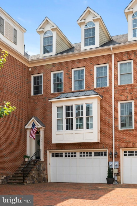 10665 Yorktown Ct, Fairfax, VA 22030