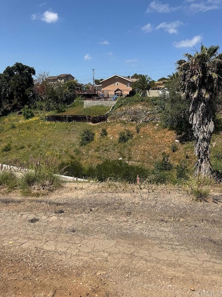 564 S 66th St, San Diego, CA 92114