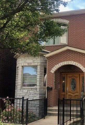 1435 W 16th St, Chicago, IL 60608