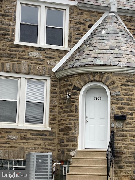 1303 Kerper St, Philadelphia, PA 19111