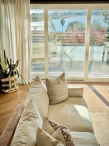 3183 Mcgraw St, San Diego, CA 92117