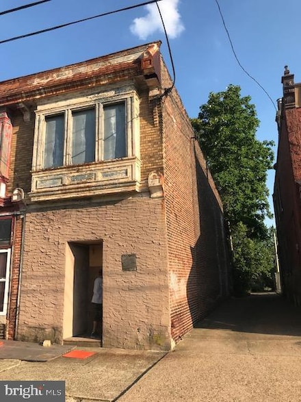 4212 W Thompson St, Philadelphia, PA 19104