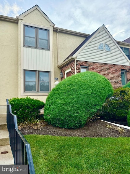 205 Stone Ridge Dr, Norristown, PA 19403
