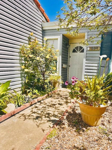 1634 Cuevas Cir Unit 5, Salinas, CA 93906