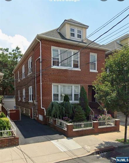 8810 3rd Ave, North Bergen, NJ 07047