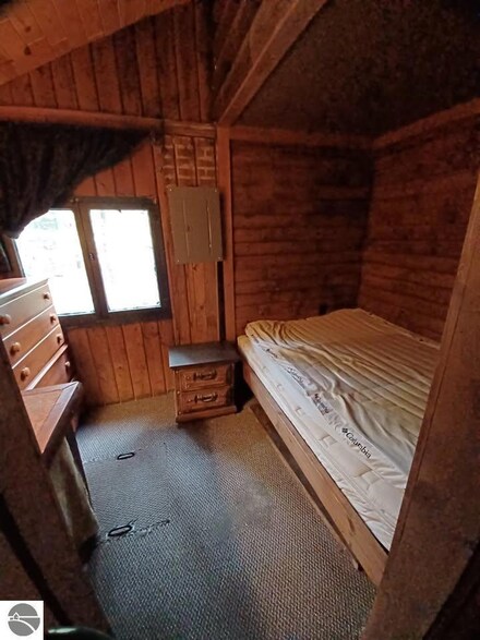 1568 Monument Rd, Tawas City, MI 48763