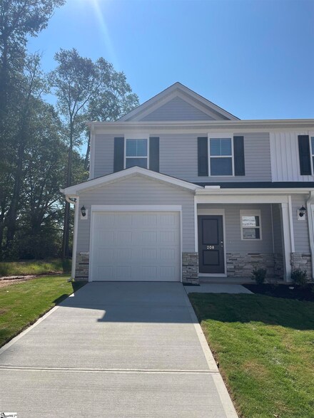 208 Kai Trail, Fountain Inn, SC 29644
