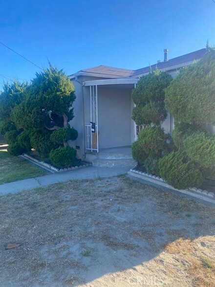 205 N Santa fe Ave, Compton, CA 90221
