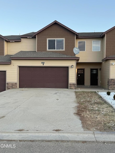 13723 Kristina St Unit B, Williston, ND 58801