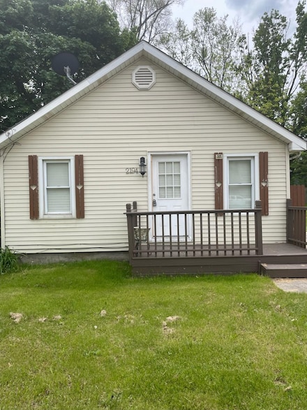 2194 E Bristol Rd, Burton, MI 48529
