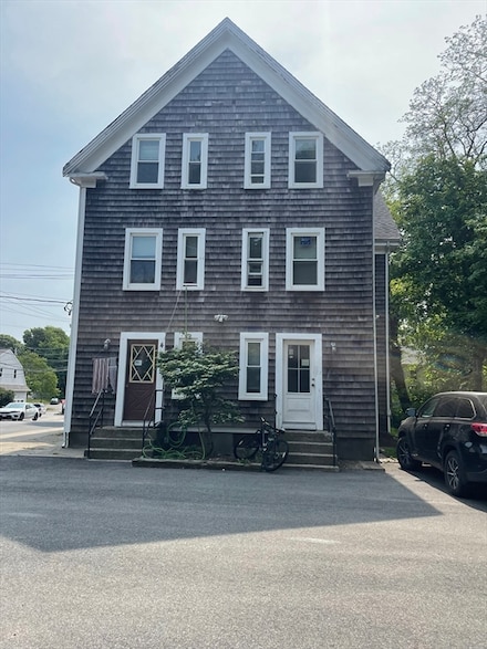 4 Prince St Unit 1, Plymouth, MA 02360