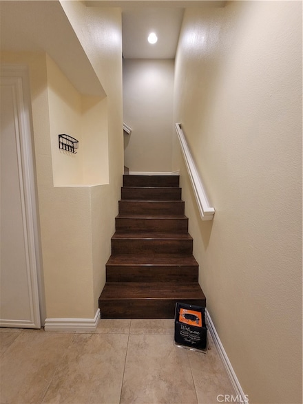 682 Azure Ln Unit 1, Corona, CA 92879