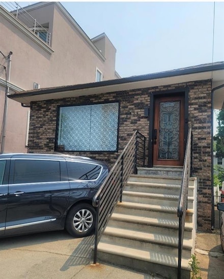 2823 Batchelder St, Brooklyn, NY 11235