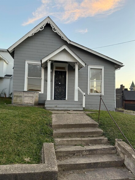 405 E Washington St Unit 1, Frankfort, IN 46041