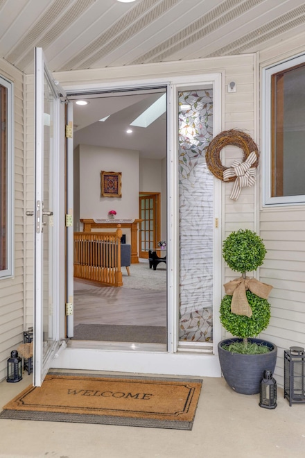 3424 Eagan Oaks Ct, Saint Paul, MN 55123