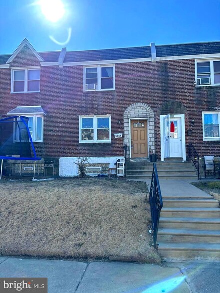 3334 Meridian St, Philadelphia, PA 19136