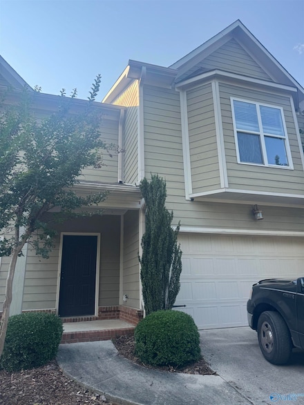 208 Treetop Dr NE, Huntsville, AL 35801