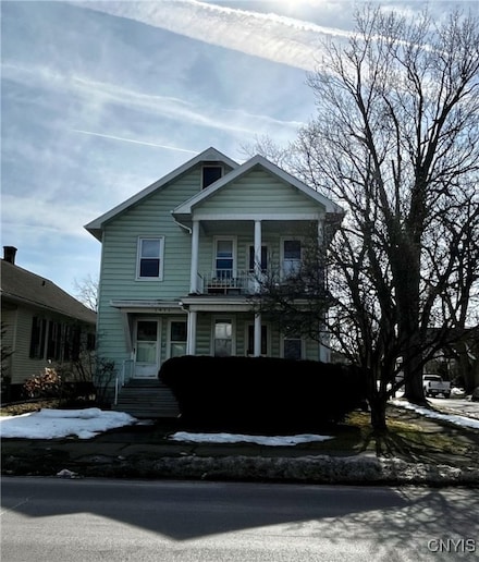 1911 Noyes St, Utica, NY 13502