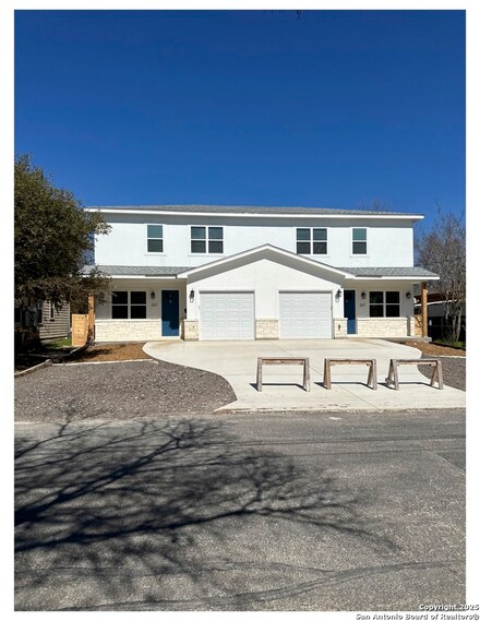 327 Ebner St Unit B, Boerne, TX 78006