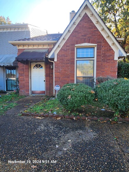 3000 New London, Memphis, TN 38115