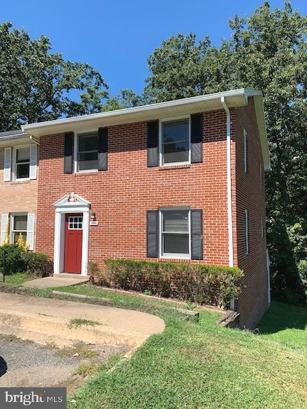 400 Lyndale Ct, Fredericksburg, VA 22405