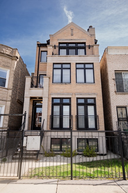 6543 S Ingleside Ave Unit 1, Chicago, IL 60637