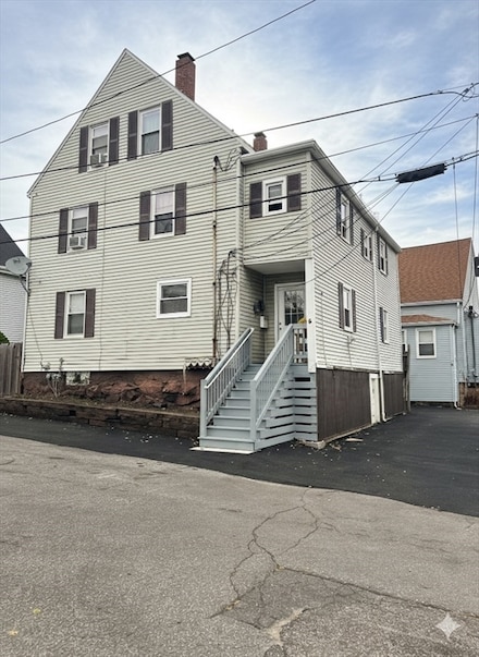 6 Munroe St, Peabody, MA 01960