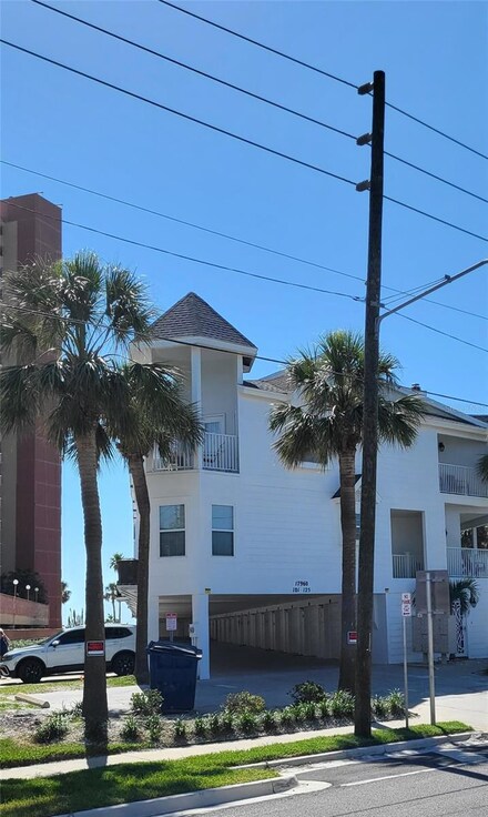 17960 Gulf Blvd Unit 101, Redington Shores, FL 33708