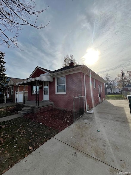 12811 Plum St, Southgate, MI 48195