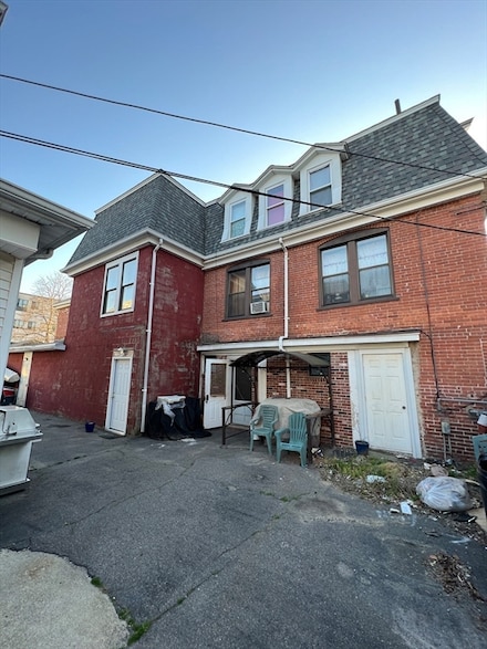 38 Trescott St, Taunton, MA 02780