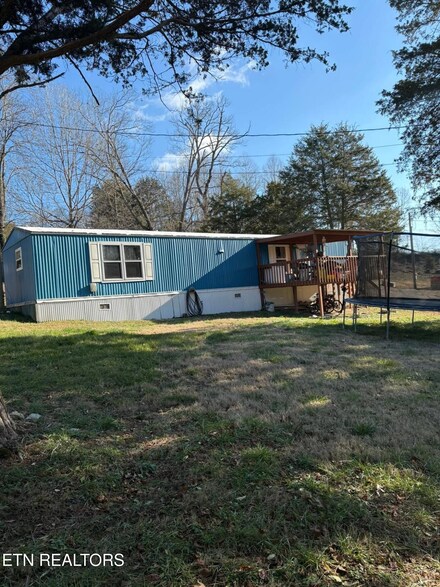 235 Cedar Ln, New Tazewell, TN 37825