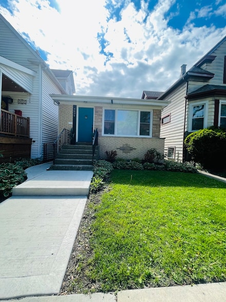 4634 N Hamlin Ave, Chicago, IL 60625