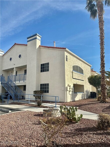 2725 S Nellis Blvd Unit 2036, Las Vegas, NV 89121