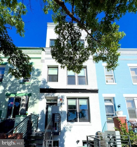 711 15th St NE Unit 4, Washington, DC 20002