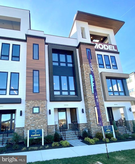 14944 Dispatch St Unit 2, Rockville, MD 20850