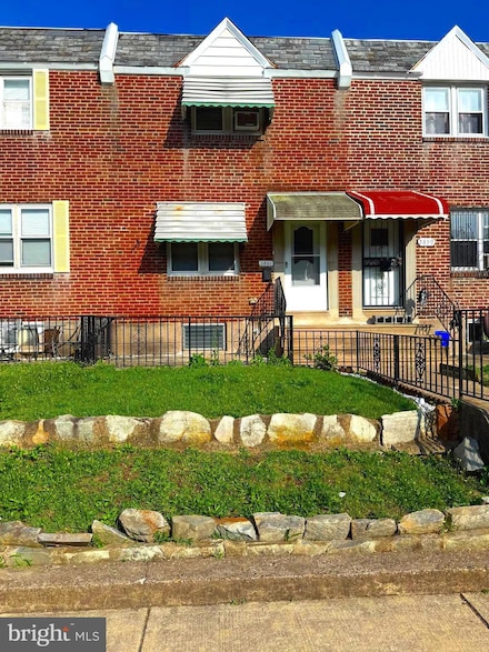 5861 Akron St, Philadelphia, PA 19149