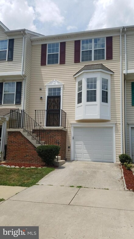 4909 Gully Ct, Oxon Hill, MD 20745