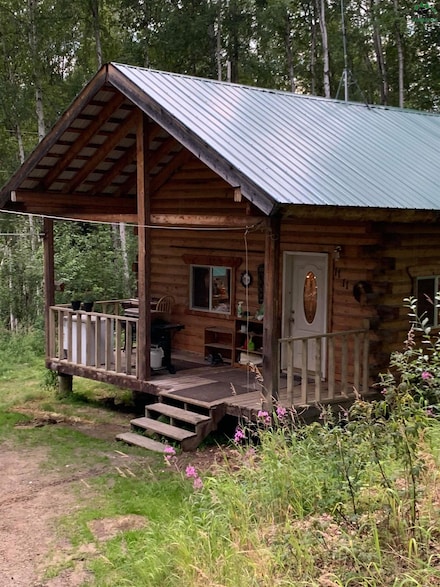 1111 Garrison Way, Fairbanks, AK 99712