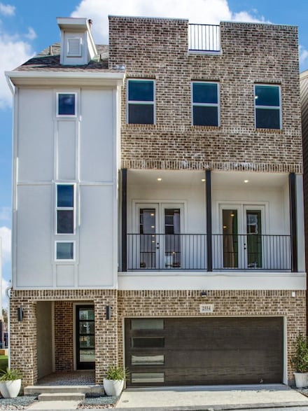 2502 Carmelita St, Dallas, TX 75212
