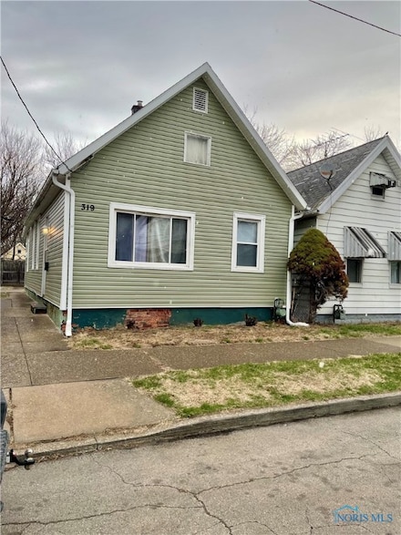 319 Dexter St, Toledo, OH 43608