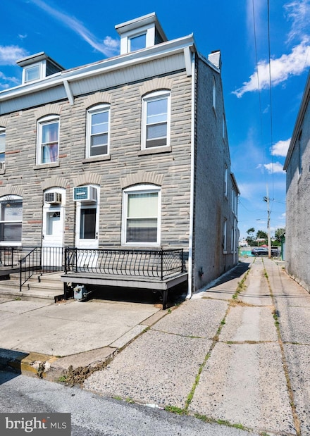 412 S 16th St, Reading, PA 19606
