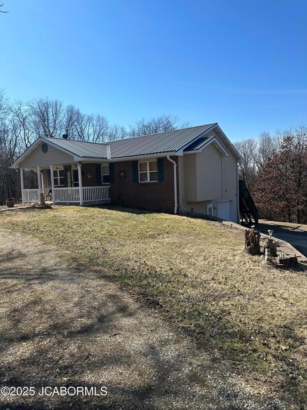 3127 Pea Ridge Rd, Centertown, MO 65023
