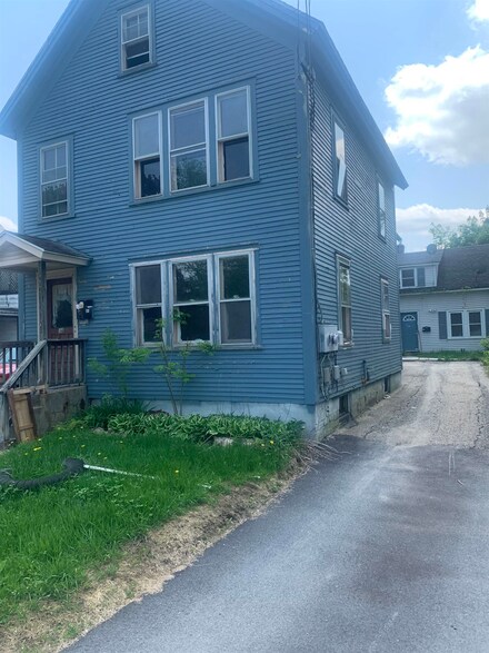 34 Kendall Ave, Rutland, VT 05701