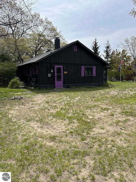1045 S 11th St, Au Gres, MI 48703