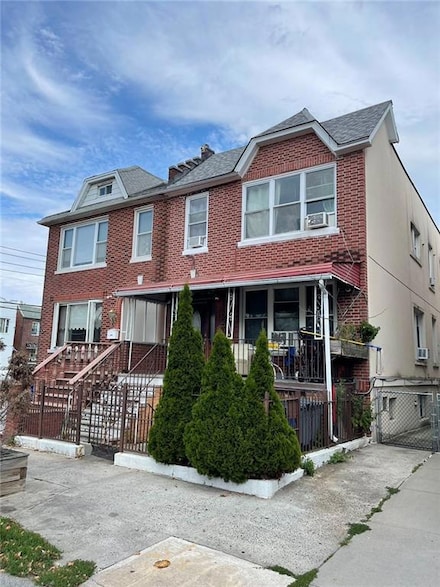 8689 15th Ave, Brooklyn, NY 11228